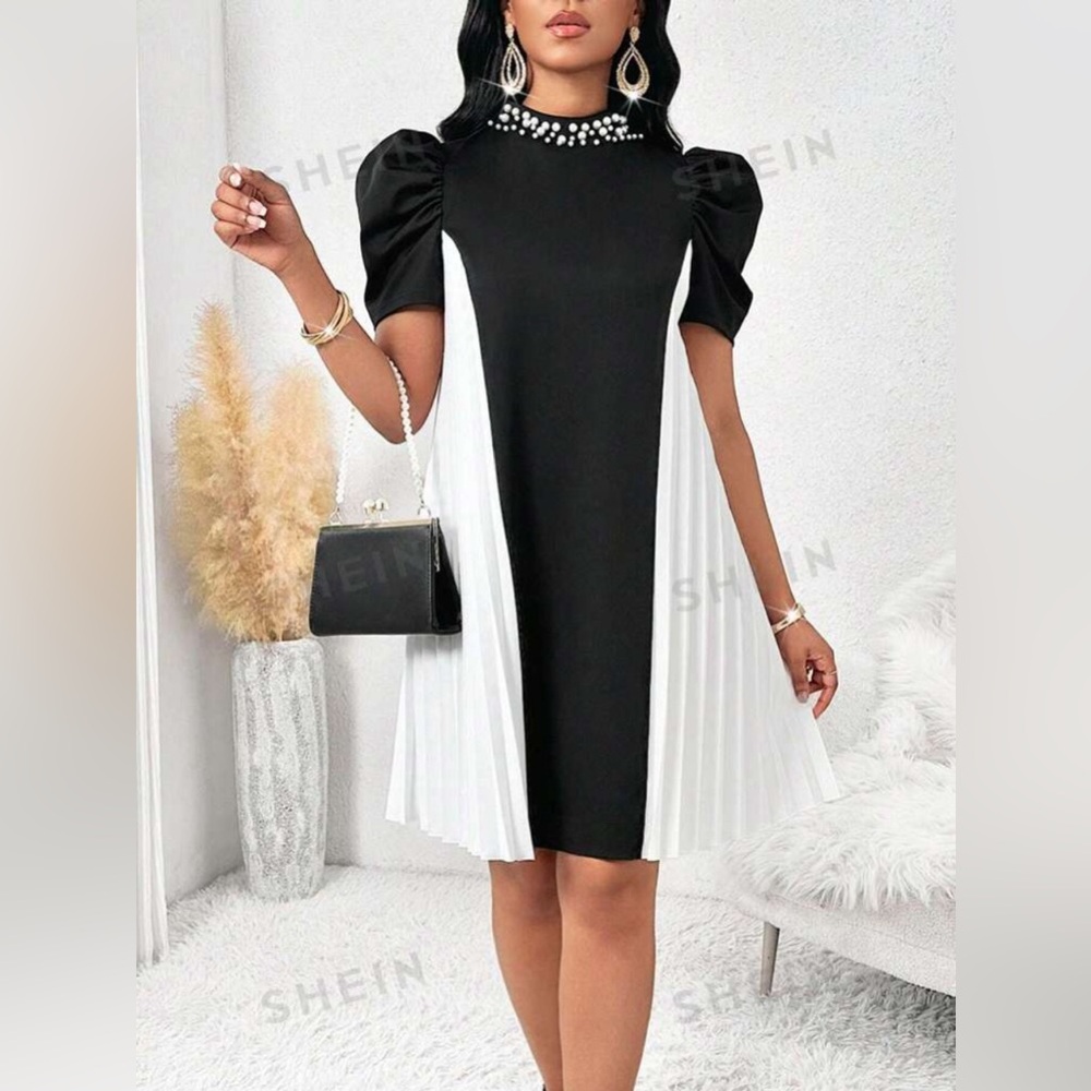 Women’s Plus SZ 3X Elegant Black And White Knitted Dress